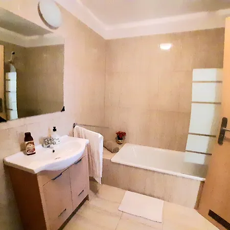 아파트 Comfortable 2-bedrooms Unit With Pool 산미겔데아보나